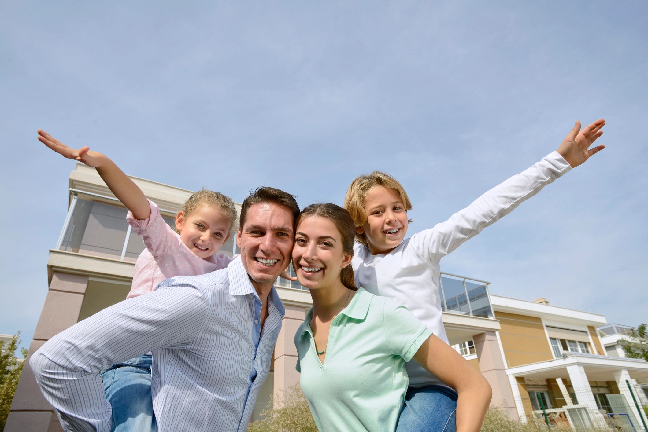 happy home buyers family